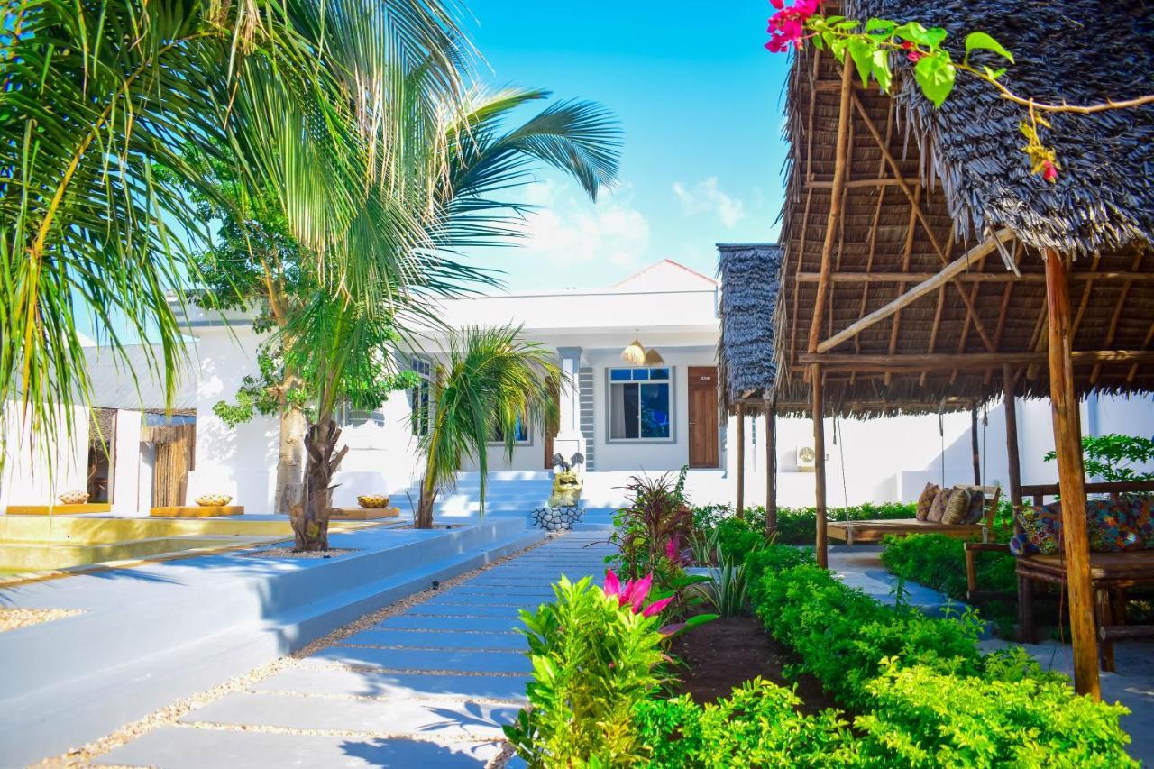 Uhuru House And Restaurant Nungwi Luaran gambar